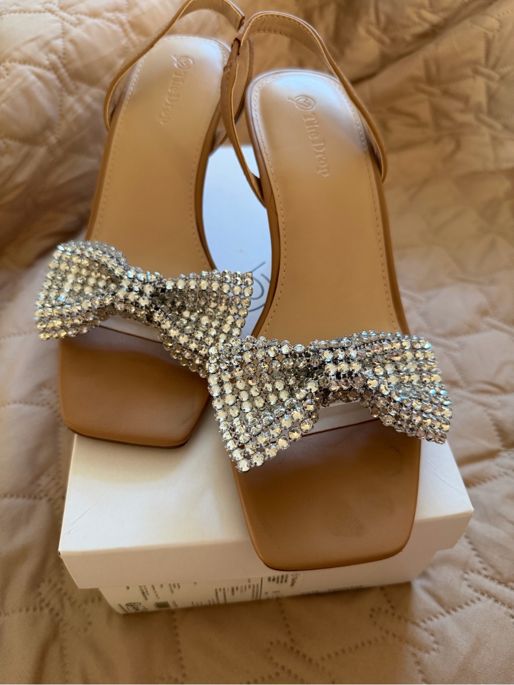 The Drop Kate Rhinestone Bow Slingback Heels | Size 9 | Nude/Tan | EUC